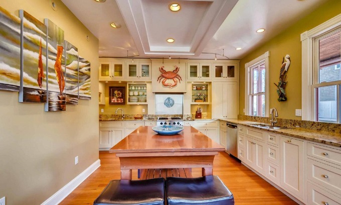 Historic District Haus | Charmantes historisches Annapolis-Haus mit zwei Parkplätzen abseits der Straße!