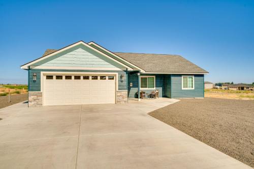 Moses Lake Haus | Charming Home about Half-Mi to Potholes State Park