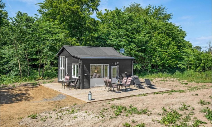 Østermarie Haus | Charming Home In Østermarie With 2 Bedrooms And Wifi