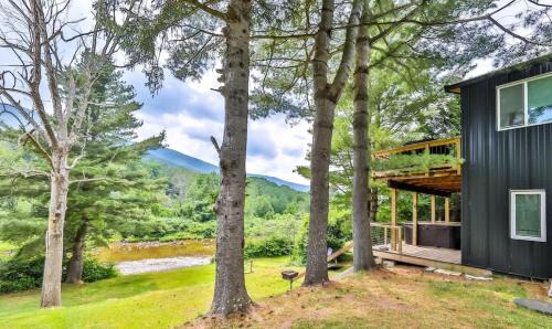 Hunter Haus | Charming Home with Majestic View