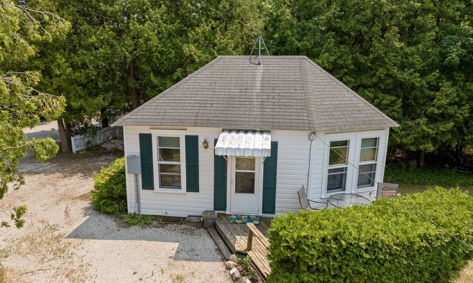 Ephraim Wohnung | Charming honeymooners cottage in Ephraim- Charming Deck and privacy!