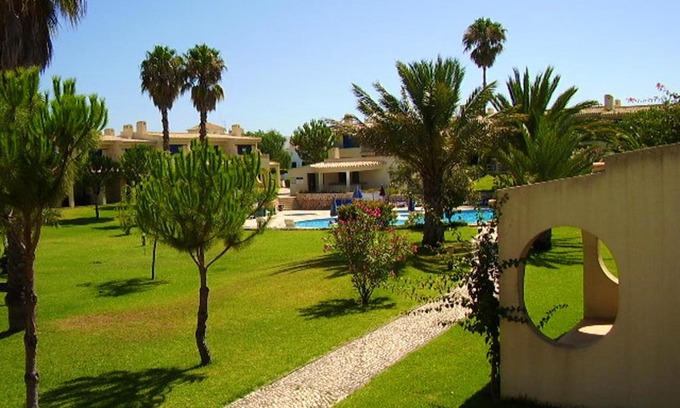 Alvor Haus | Charming house in Alvor with shared pool