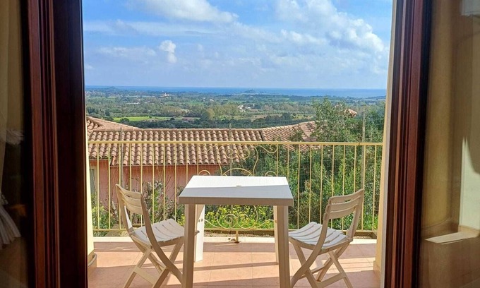 Is Molas Haus | Charming house in soothing Is Molas with WiFi, AC