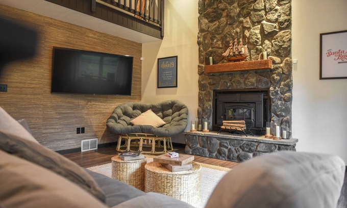 Racine Haus | Charming, Modern & Cozy Home