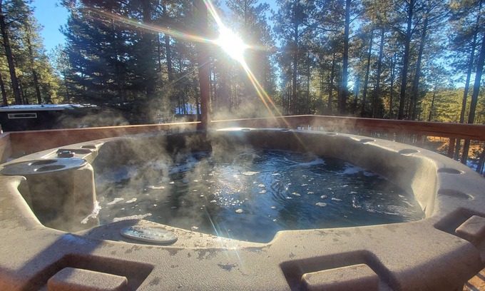 Jemez Springs Kabine | Charming Mountain Retreat, Nature's beauty at your doorstep!
