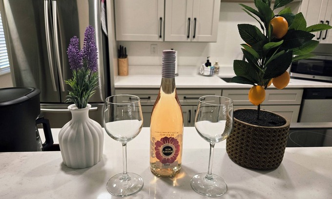 Glencoe Haus | Charming New Smyrna Home Close to Shopping, Dining & Beach Fun!