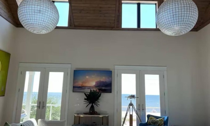 Waveland Haus | Charming, newly built, beachfront 3-bedroom house in wonderful Waveland