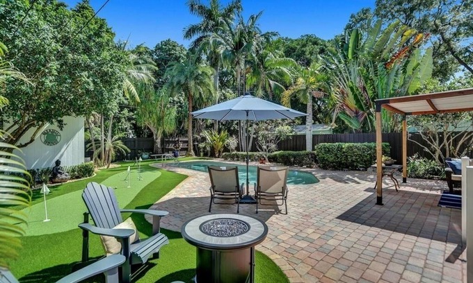 Croissant Park Hütte | Charming & Newly Renovated 2-bedroom pool Cottage - near beaches & Las Olas FTL