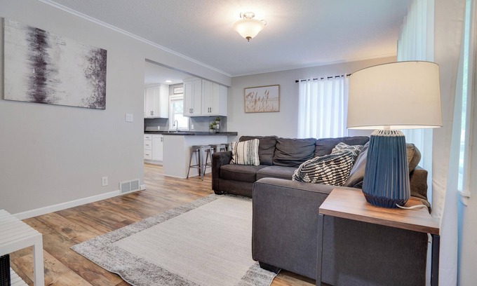 Roosevelt Haus | Charming North Fargo Home 2 blocks from NDSU