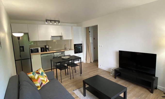 Colombes Wohnung | Charming one-bedroom apartment in colombes (92)