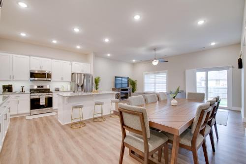 Ozark Haus | Charming Ozark Abode with Yard and Pool Access