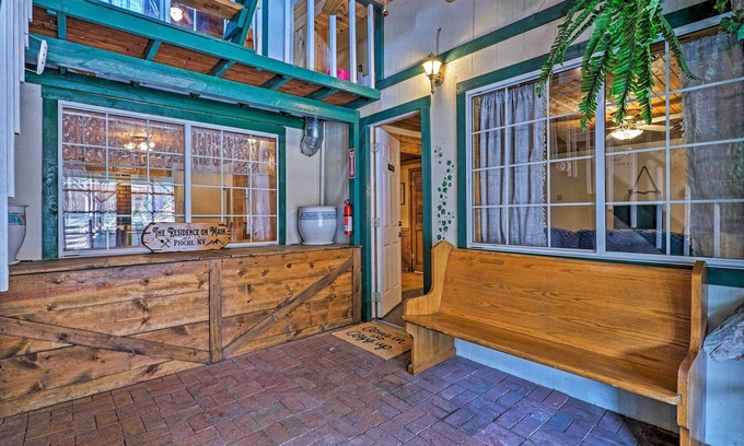 Pioche Wohnung | Charming Pioche Apartment on Main St: Near Hiking!