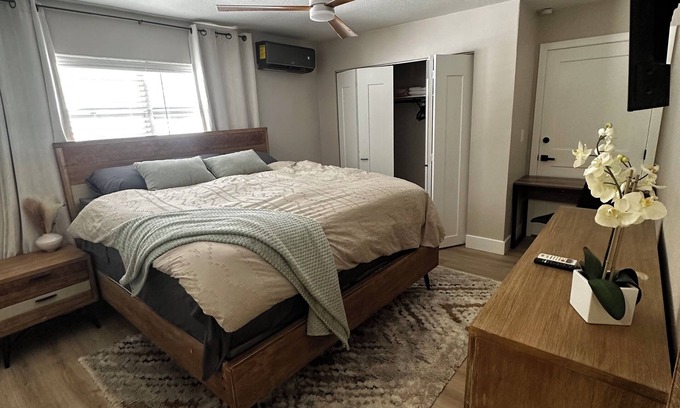 Port Orange Wohnung | Charming poolside apartment in Port Orange