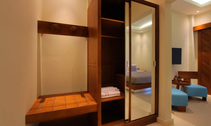 Batubelig Wohnung | Charmantes Zimmer nur wenige Gehminuten vom Einkaufsviertel Seminyak entfernt