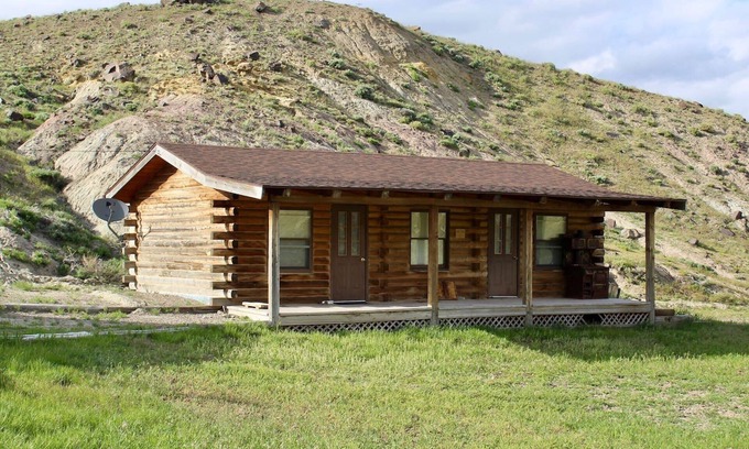 Wapiti Kabine | Charming Rustikale Blockhütte in der Nähe von Yellowstone