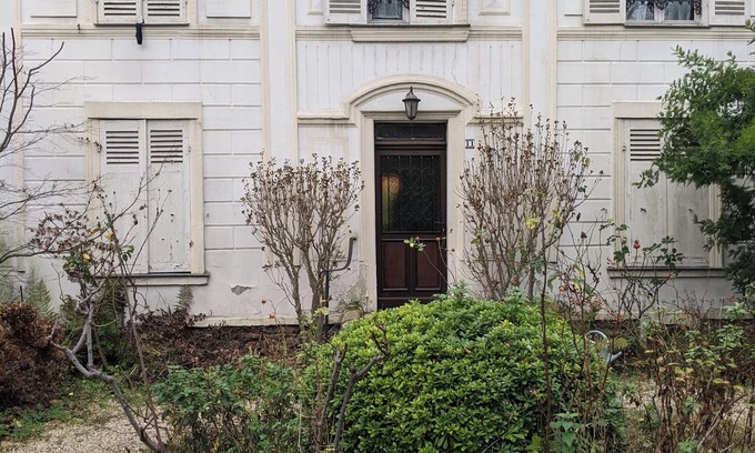 Neuilly-sur-Marne Wohnung | Charming self-contained apartment with garden - near Paris and Disney