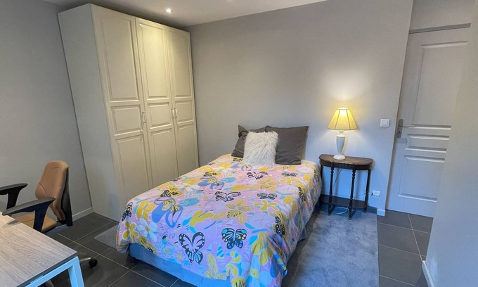 Le Pecq Wohnung | Charming Studio in American-Owned Home Near Paris 2024 Olympic Venues