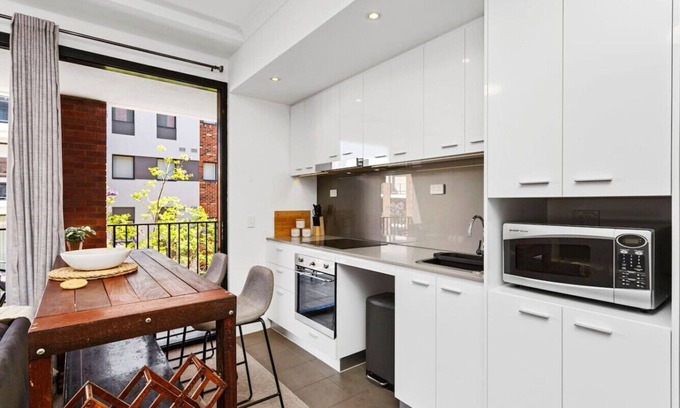 Subiaco Wohnung | Charming Studio in Subiaco w/ Free WiFi & Parking!
