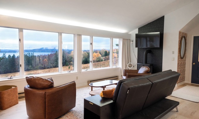 Rangeley Wohnung | Charming studio with lake access & AC, close to downtown 15min to Saddleback