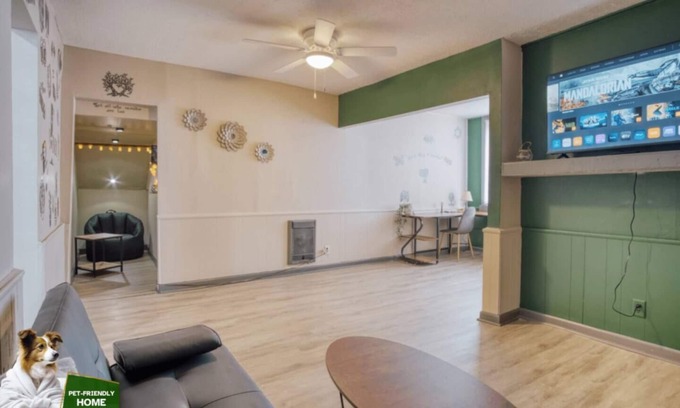 Windsor Park Wohnung | Indy - 1BR/1BA, Ideal Workspace and Garden