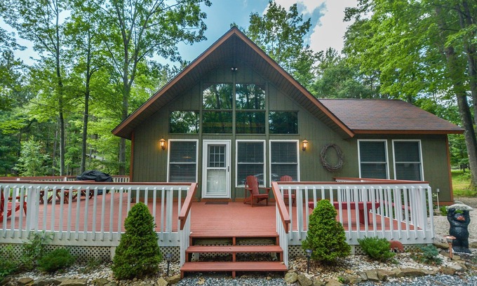 Sky Valley Haus | Charmantes Ferienhaus mit Feuerstelle im Freien und vielen Annehmlichkeiten für die Gemeinschaft!