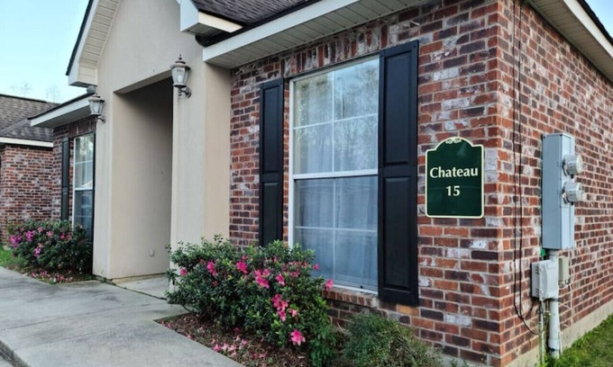 Pine Grove Wohnung | Chateau 15, spacious townhouse in Tickfaw, LA
