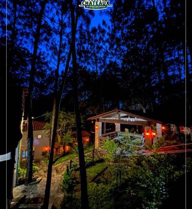 Mazamitla Haus | Chateaux de mi Sierra Encantada - Cabaña privada y acogedora de 3 habitaciones en Mazamitla, Jal para 10-13 Personas