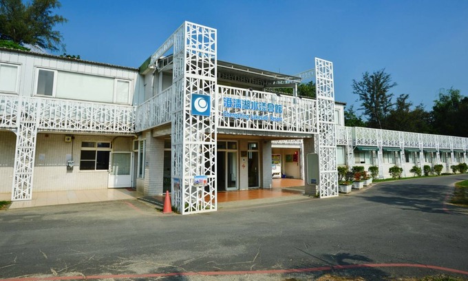 Niaosong District Hotel | chengching lakefront resort