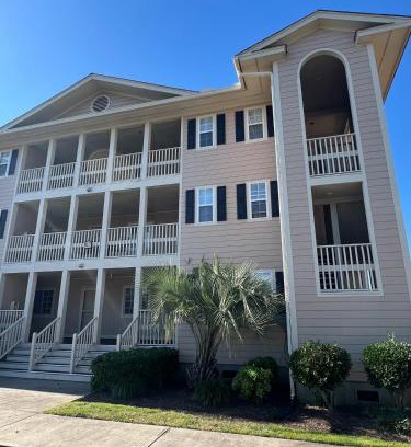 Cherry Grove Beach Wohnung | Cherry Grove 1BR screened porch 2nd Floor view
