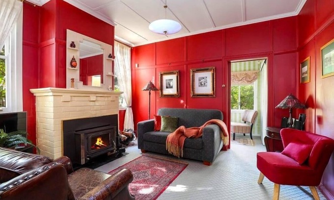 Leura Hütte | Cherry Tree Cottage - Charming 3 Bedroom Cottage, Large Picnic Garden, Fireplace