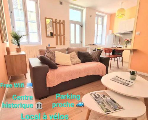Tonnerre Wohnung | Chez Raphaël - local à vélos au centre historique