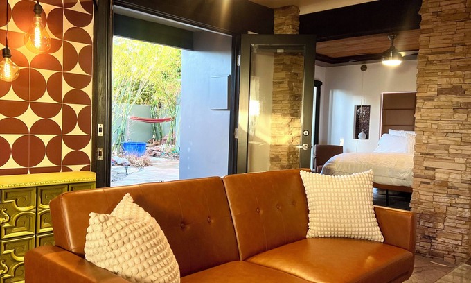 Uptown Design District Wohnung | Chic 1-bedroom with WiFi and AC in fabulous Palm Springs