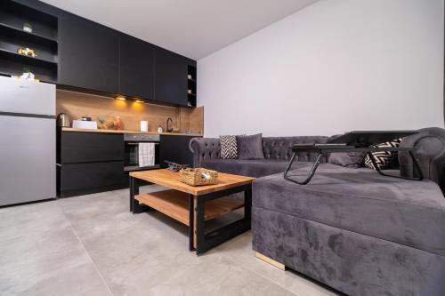 Plovdiv Center Wohnung | Chic 1BR Apartment with Balcony in Plovdiv