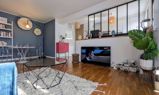 Asnieres-sur-Seine Wohnung | Chic and comfortable apartment with parking