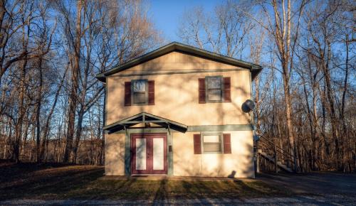 Hohenwald Haus | Chic Riverside Retreat on the Buffalo River-Natchez Trace Parkway