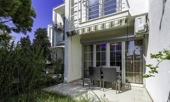 Lara Wohnung | Chic Villa w Patio 5 min to Beach in Antalya