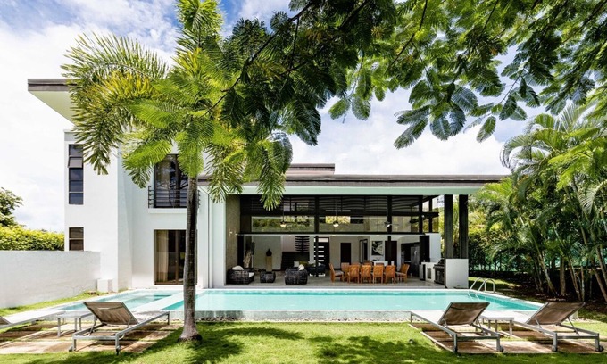 Playa Conchal Haus | Chic Villa with Private Pool and Beach Club Access, Minutes from the Beach!