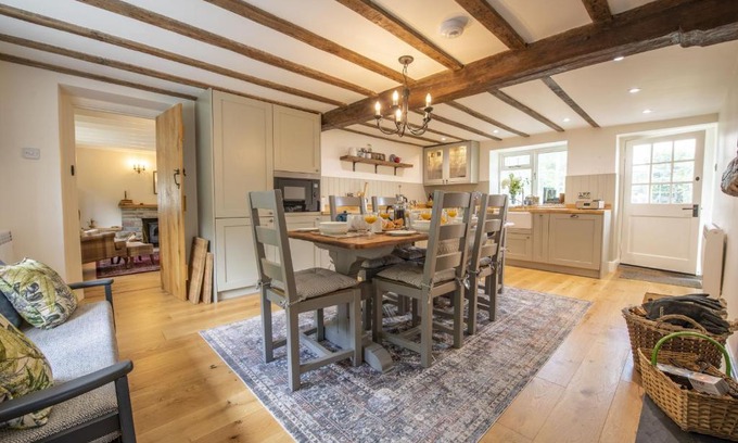 Nunnington Haus | Church View