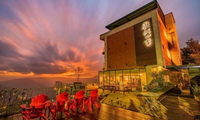 Ren'ai Haus | Cingjing Four Seasons B&B