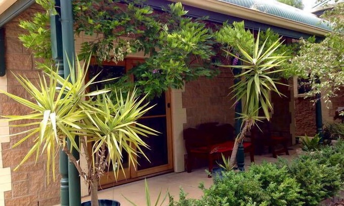 Clare Hotel | Clarevale Cottage B & B