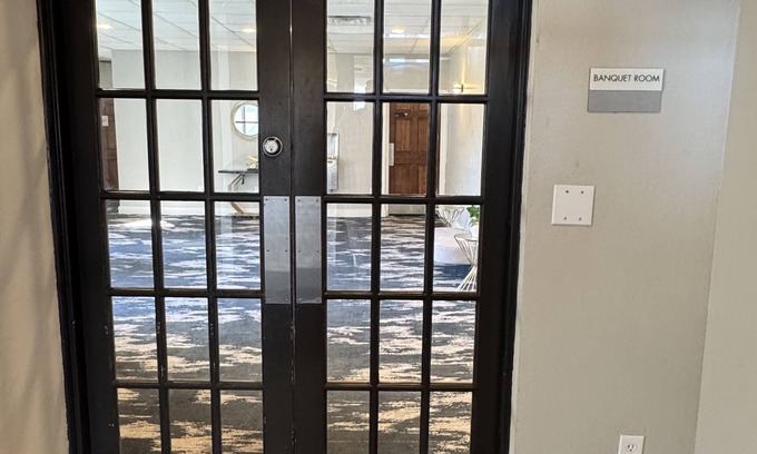 Dothan Hotel | Clarion Inn & Suites Dothan South