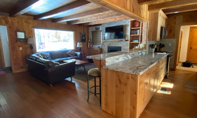 Chamberlands Kabine | Classic Family Tahoe Cabin - West Shore Bliss!
