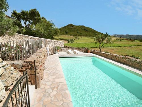 Villeseque-des-Corbieres Wohnung | Classy Apartment in Villesèque-des-Corbières with Swimming Pool