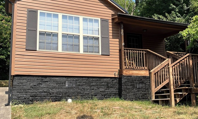 Greeneville Hütte | Clean, Comfortable, Private