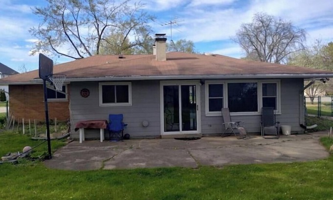 Arlington Heights Haus | Nice home in quiet neighborhood