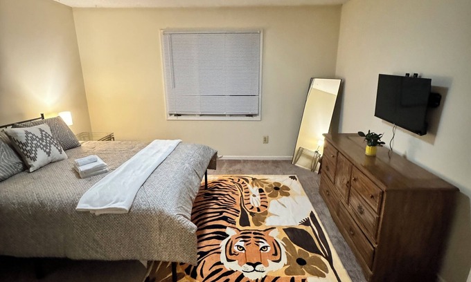 Pendleton Wohnung | Clemson GAME DAY & Tailgates + Lake Life – 2BR Townhome Stay