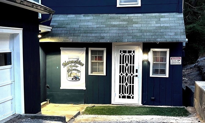 Bluefield Haus | Close enough for adventure but far enough for a quiet nights sleep