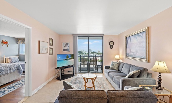 Myrtle Beach Eigentumswohnung | Close to Attractions - Holiday Towers 808
