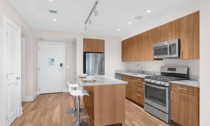 Reston Wohnung | Close to Best Buy, Sephora, Lululemon | Prime 1BR in Reston