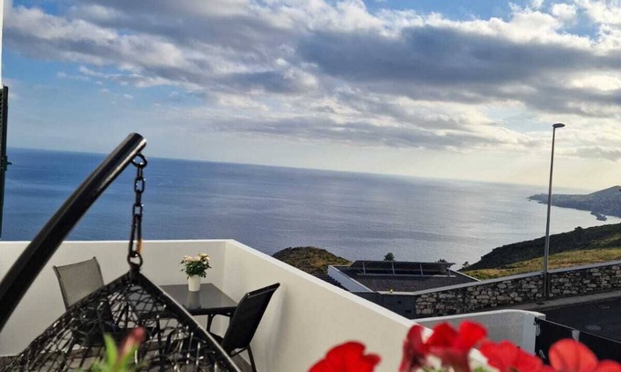 Garajau Wohnung | Deluxe Studio mit 20m² Südwest Terrasse und Ocean View, 10 min. von Funchal,